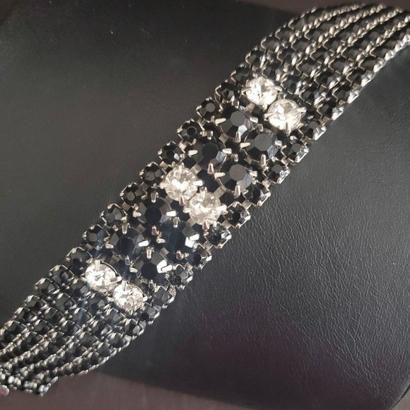 Weiss Vintage Black‎ Icy Rhinestone Bracelet Silver Tone Black & Clear Crystals - Picture 1 of 9